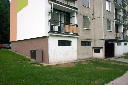 545 - vystup z budovy.jpg